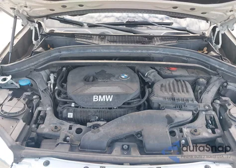 2018 BMW X1 xDrive28I z USA, uszkodzony, nr VIN WBXHT3C36J5K24933